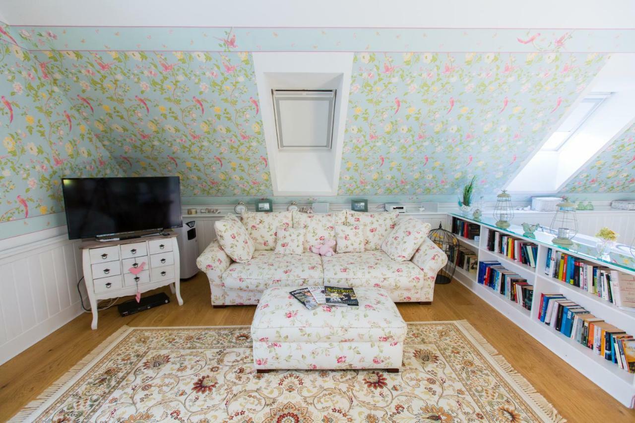 Oleander Romantik Zimmer Trausdorf an der Wulka エクステリア 写真